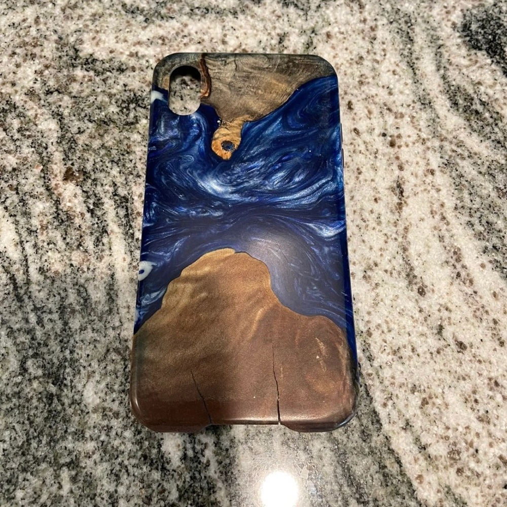 Carved Live Edge iPhone Xs Max Case